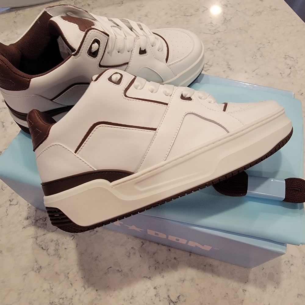 JUST DON Made in Italy Courtside Low Sneakers - Leather (For Men) Size EURO 39